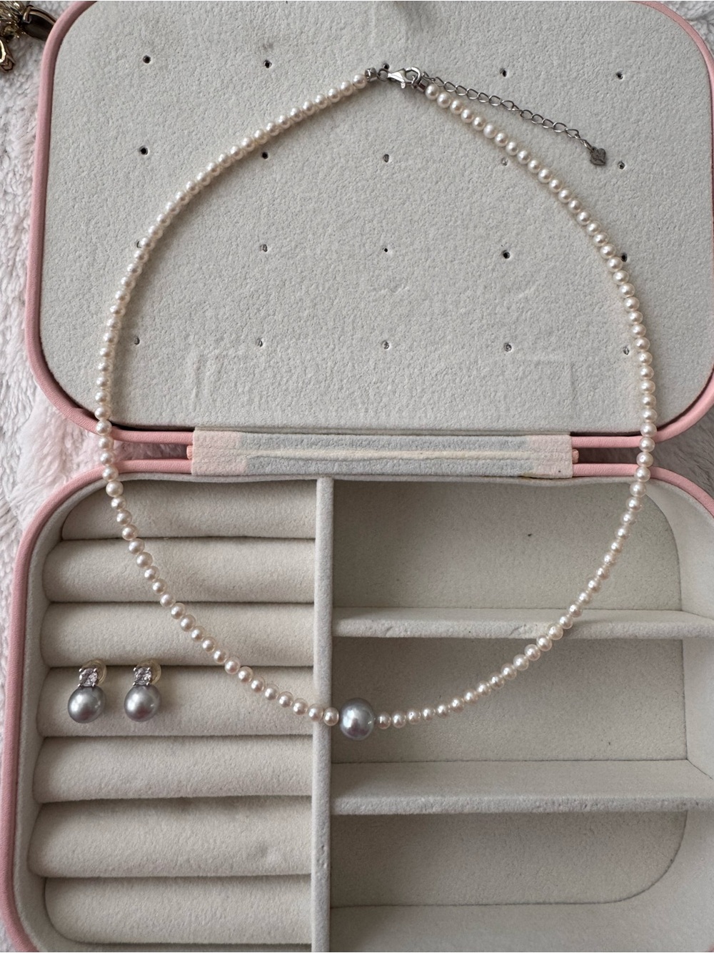 Pearl Bead Choker Necklace with Matching Pearl Studs